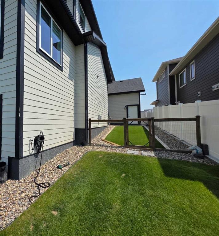 









5312


43

Street,
Taber,




AB
T1G 0E2

