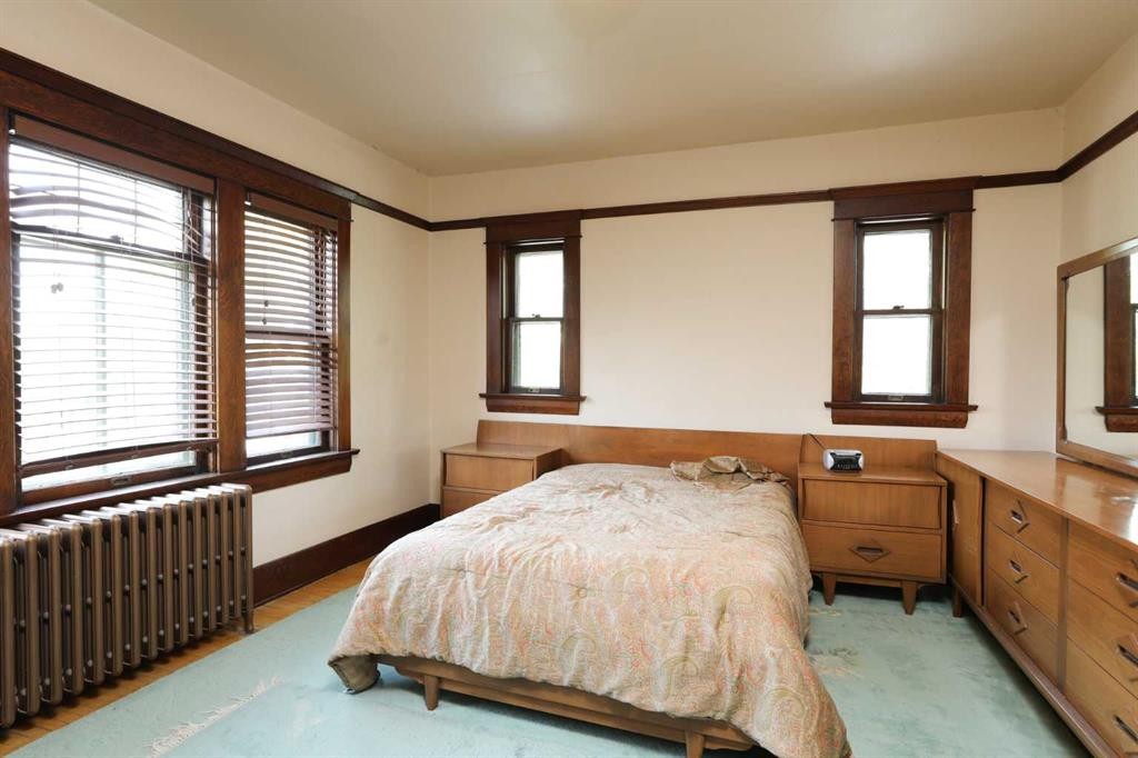 









302


King Street

,
Nobleford,




AB
T0L 1S0

