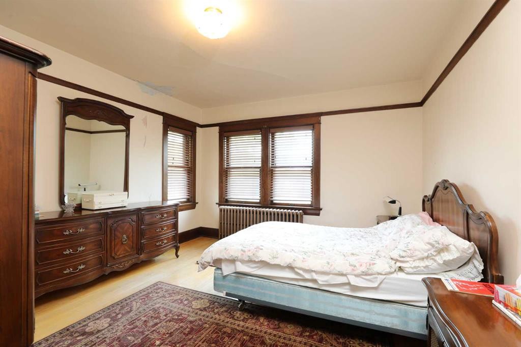 









302


King Street

,
Nobleford,




AB
T0L 1S0

