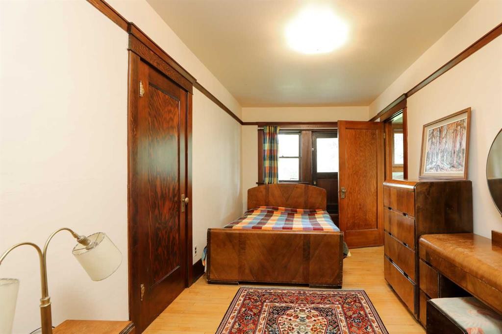 









302


King Street

,
Nobleford,




AB
T0L 1S0

