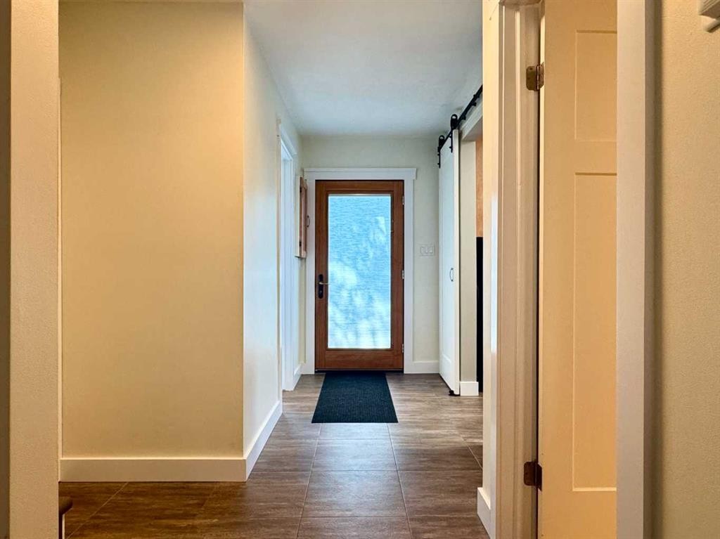 









2302


14

Avenue South,
Lethbridge,




AB
T1K 0V5

