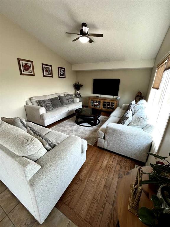 









226


Gateway

Manor South,
Lethbridge,




AB
T1K5S1

