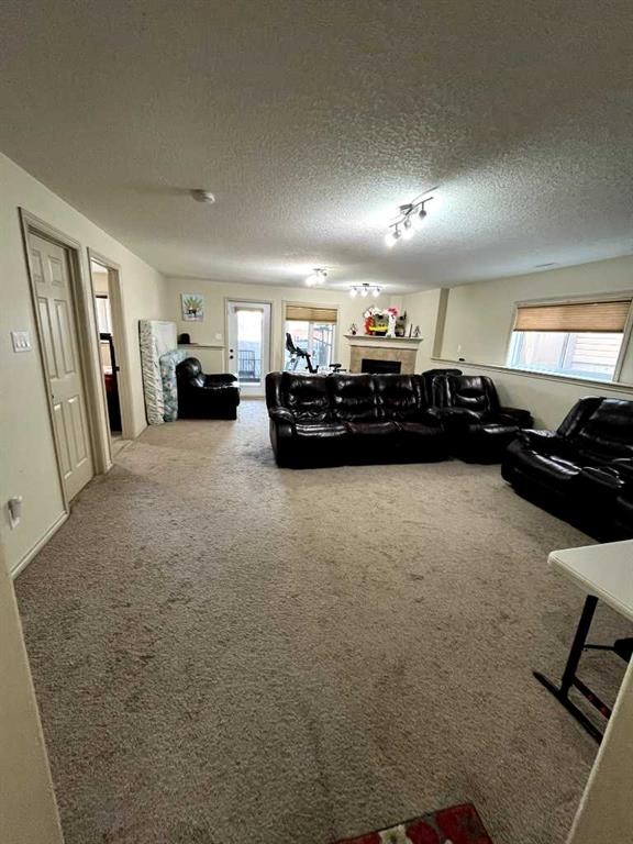 









226


Gateway

Manor South,
Lethbridge,




AB
T1K5S1

