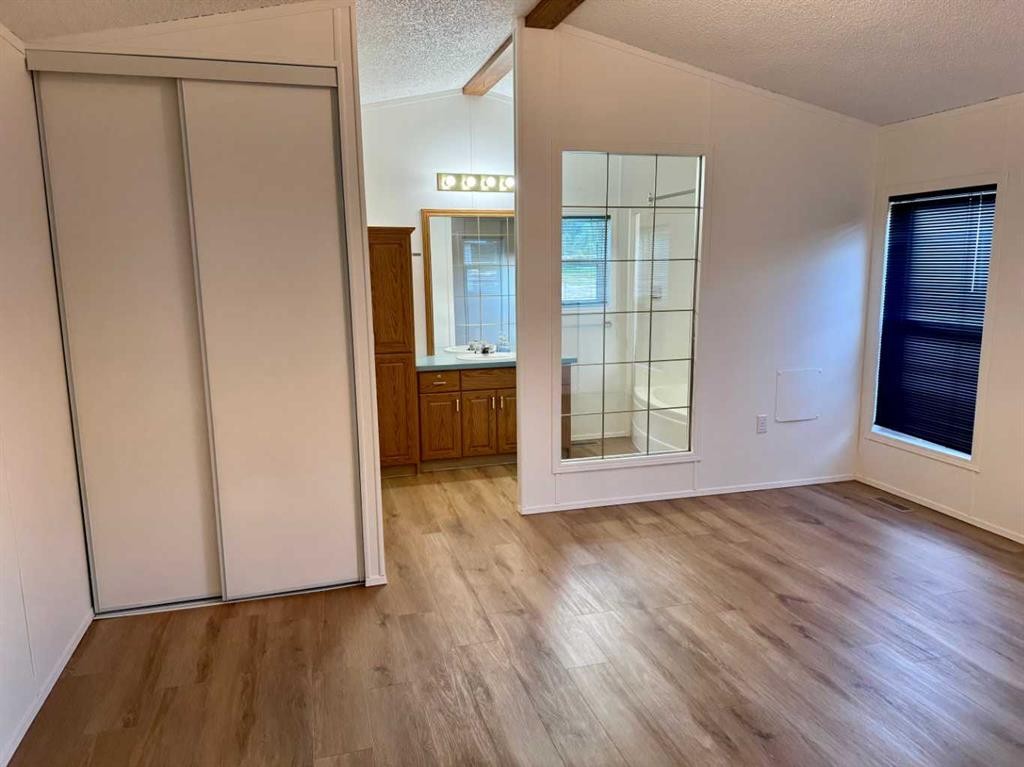 









22602


9

Avenue,
Hillcrest,




AB
T0K 1C0

