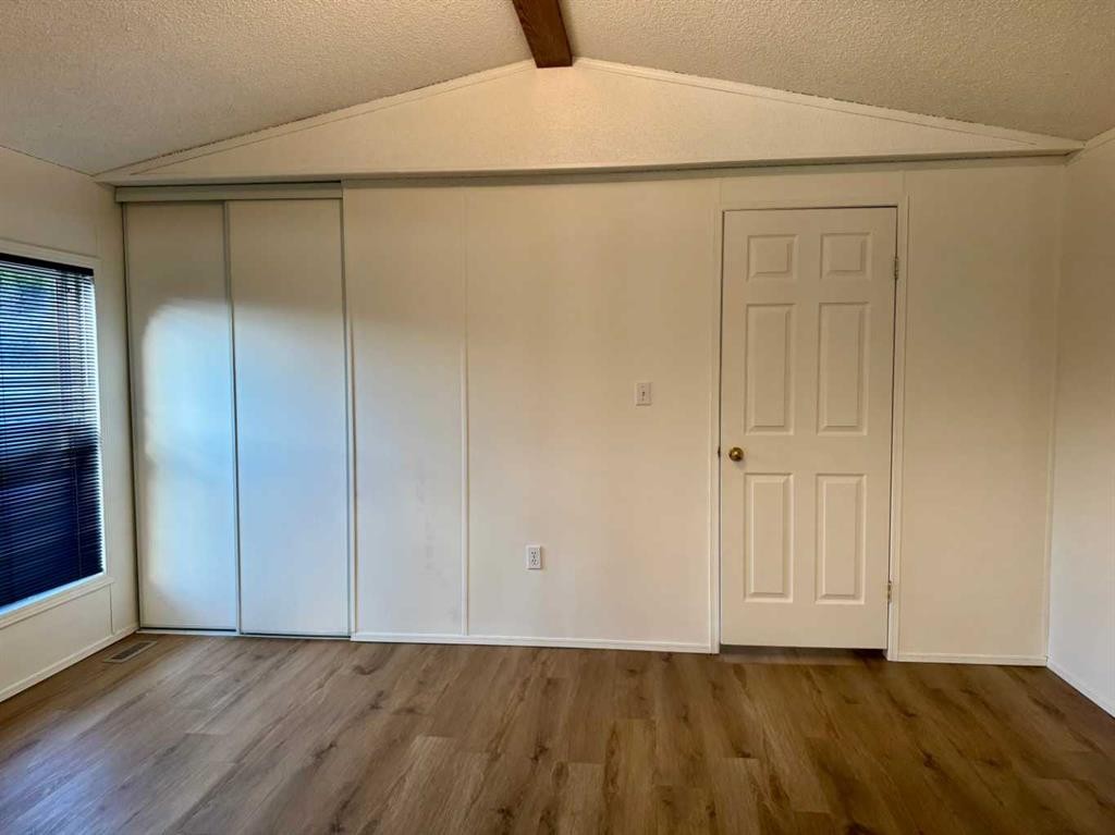 









22602


9

Avenue,
Hillcrest,




AB
T0K 1C0

