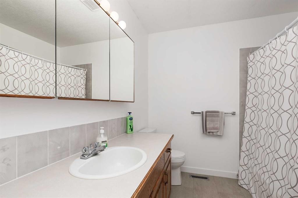 









39


Bluefox

Boulevard North,
Lethbridge,




AB
T1H 5Z8

