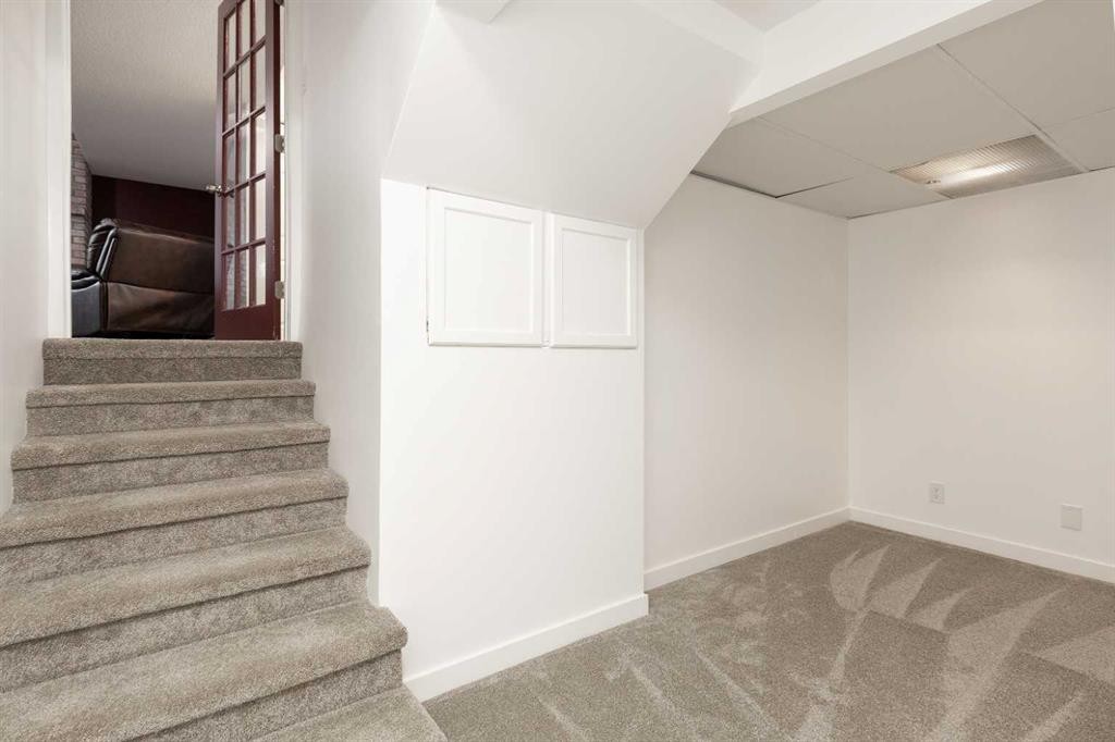 









39


Bluefox

Boulevard North,
Lethbridge,




AB
T1H 5Z8

