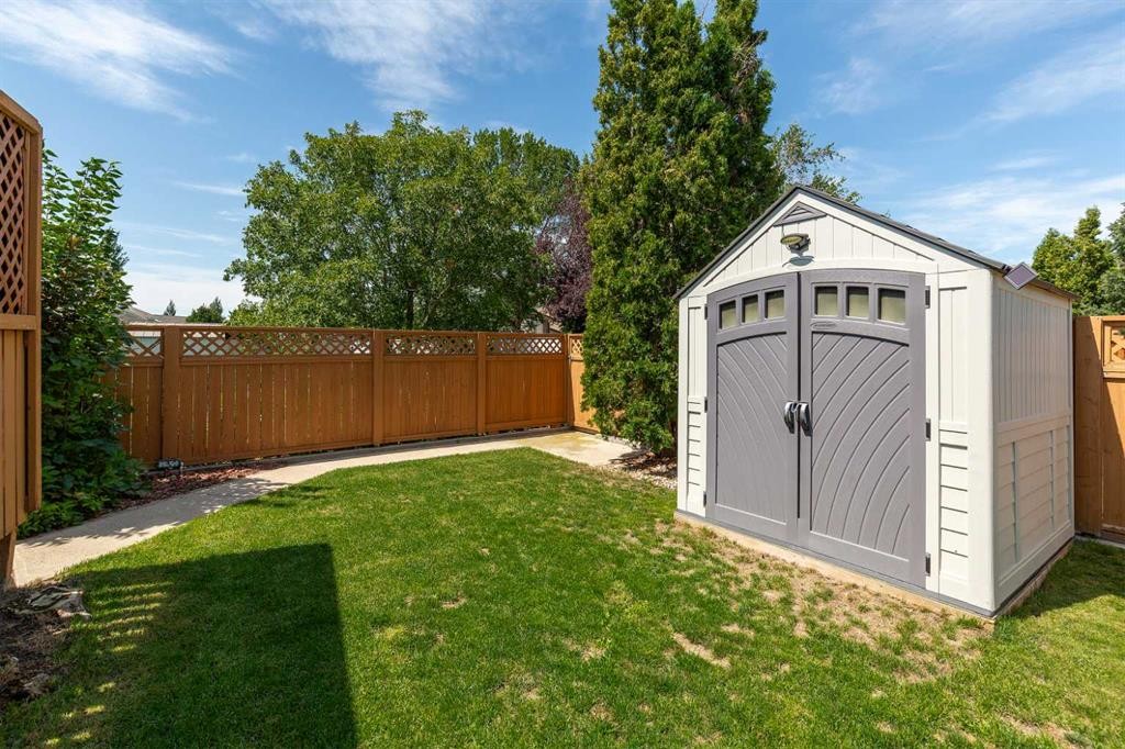 









39


Bluefox

Boulevard North,
Lethbridge,




AB
T1H 5Z8

