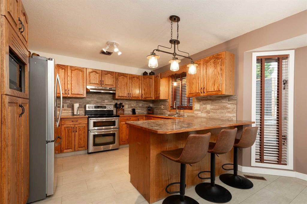 









39


Bluefox

Boulevard North,
Lethbridge,




AB
T1H 5Z8

