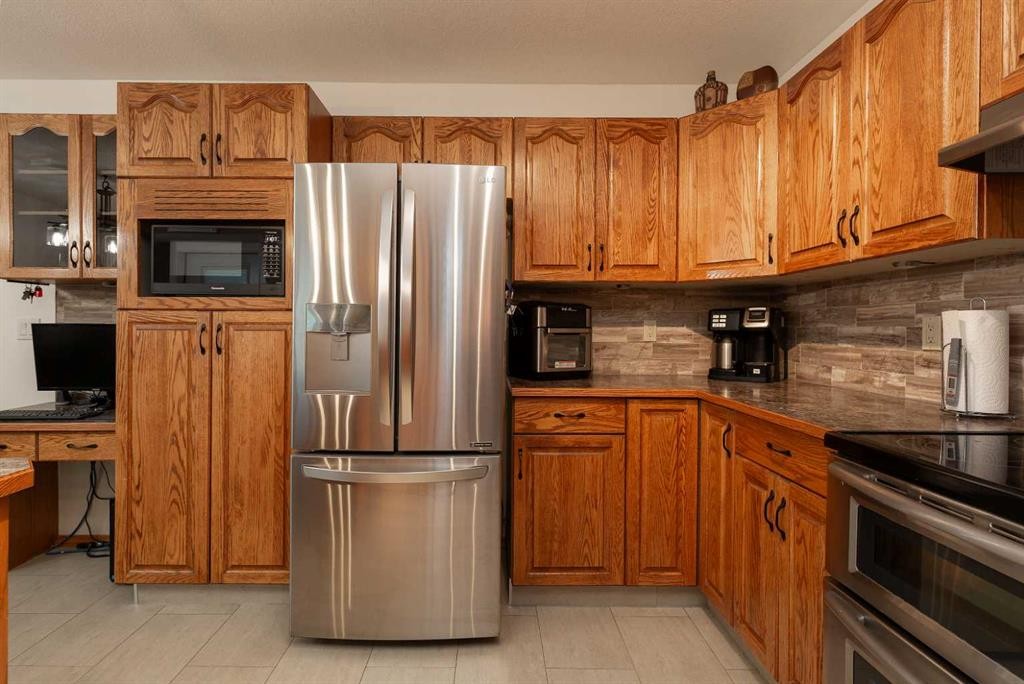 









39


Bluefox

Boulevard North,
Lethbridge,




AB
T1H 5Z8

