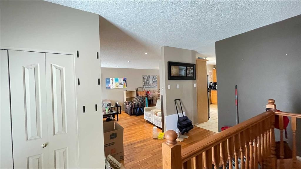 









194


Pensacola

Court West,
Lethbridge,




AB
T1K 4R6

