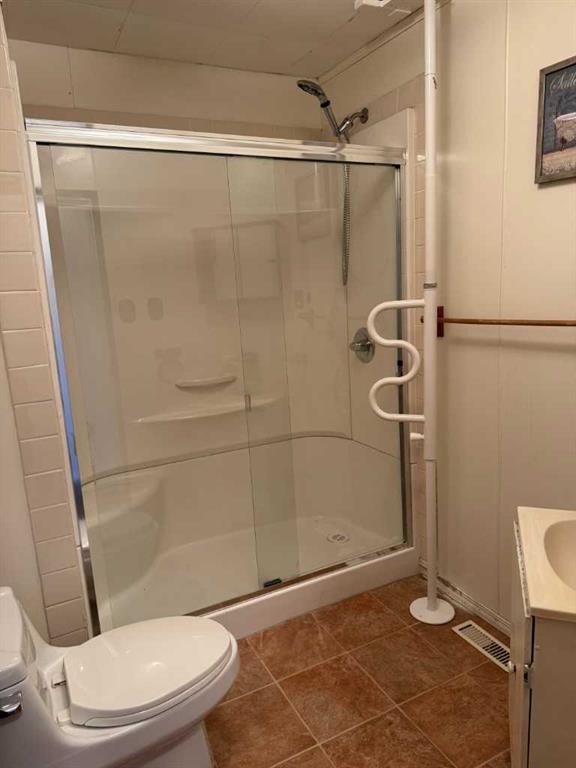 









22610


10

Avenue,
Hillcrest,




AB
T0K 1C0

