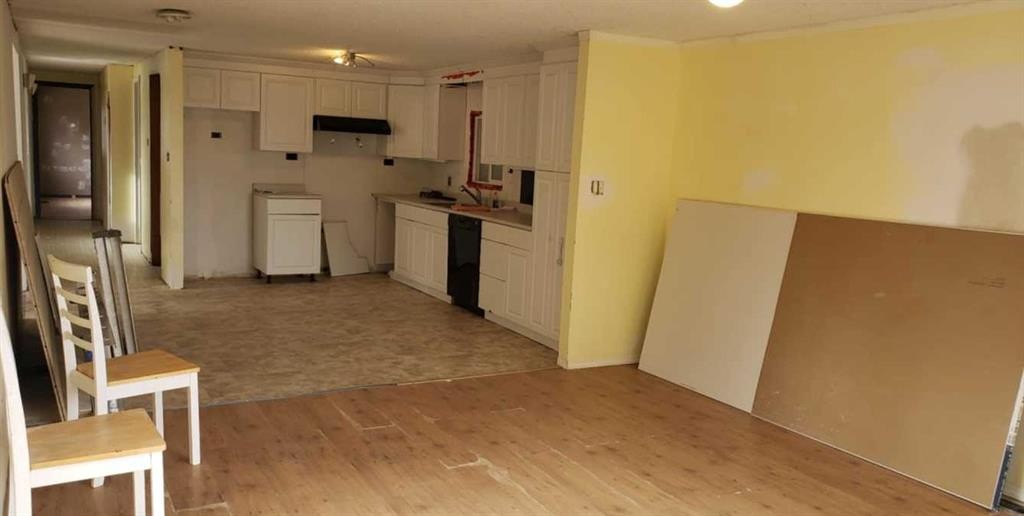 









4806


6

Street,
Coalhurst,




AB
T0L 0V0

