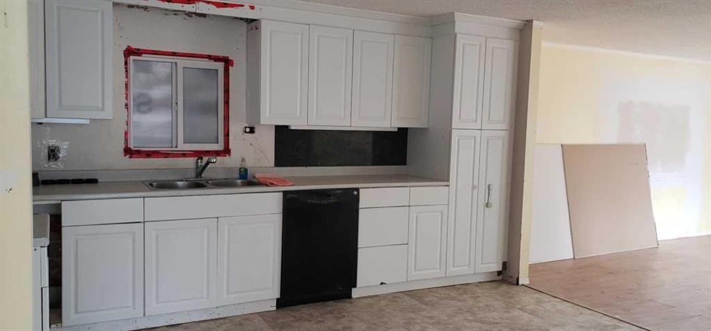 









4806


6

Street,
Coalhurst,




AB
T0L 0V0

