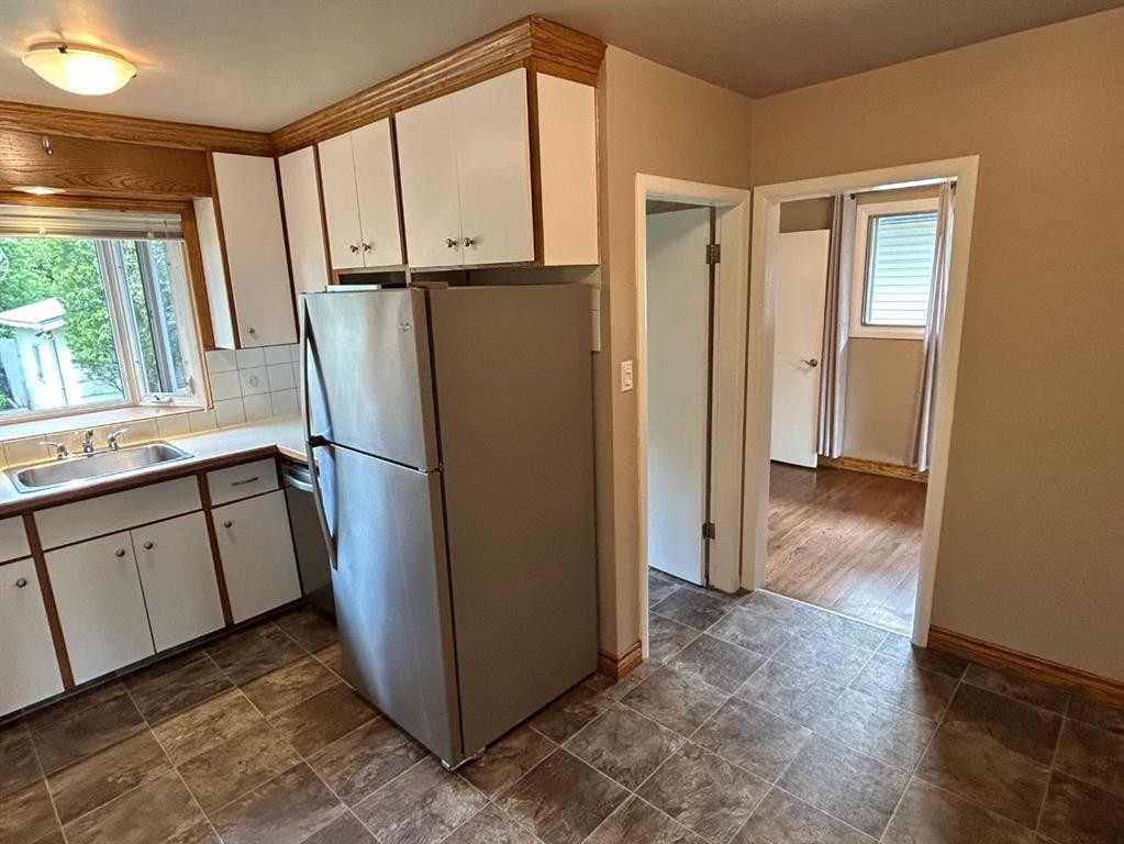 









208


23

Street South,
Lethbridge,




AB
T1J 3M6

