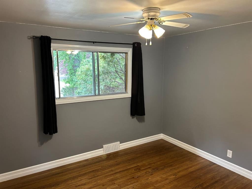 









208


23

Street South,
Lethbridge,




AB
T1J 3M6

