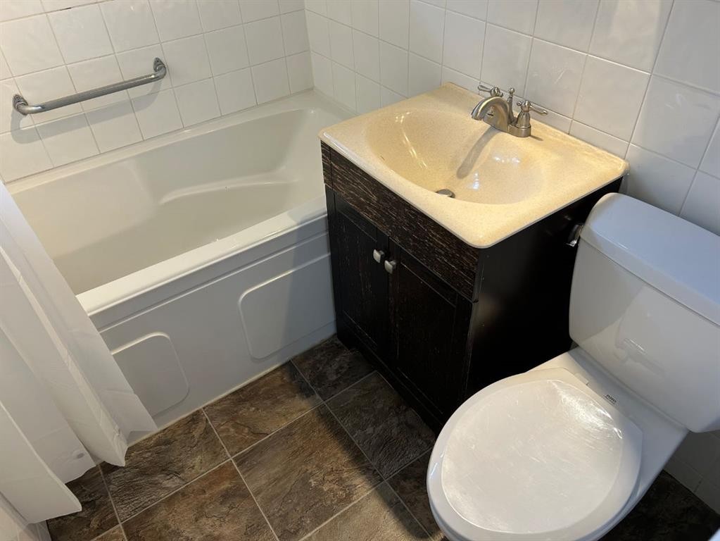 









208


23

Street South,
Lethbridge,




AB
T1J 3M6

