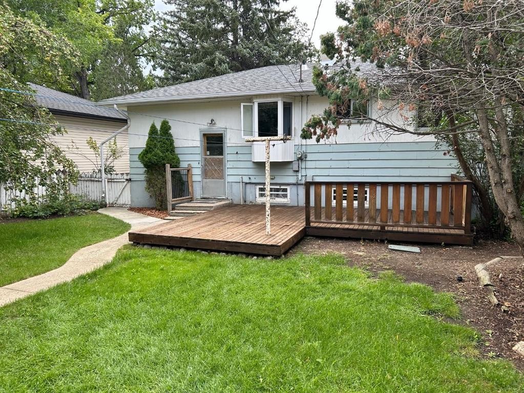 









208


23

Street South,
Lethbridge,




AB
T1J 3M6

