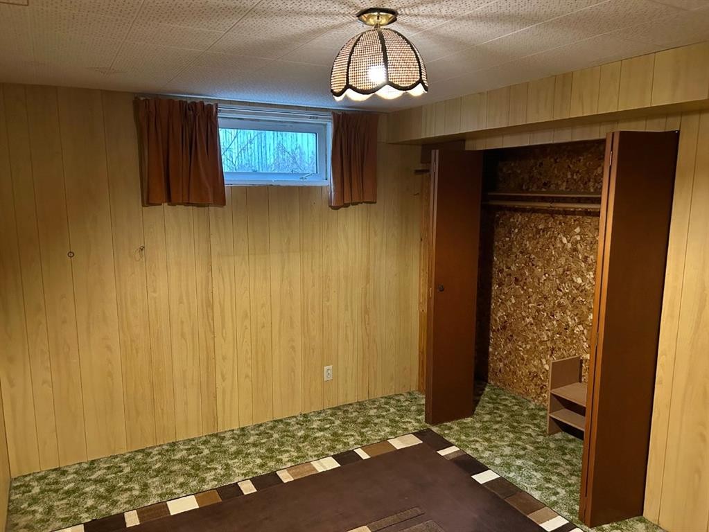 









208


23

Street South,
Lethbridge,




AB
T1J 3M6

