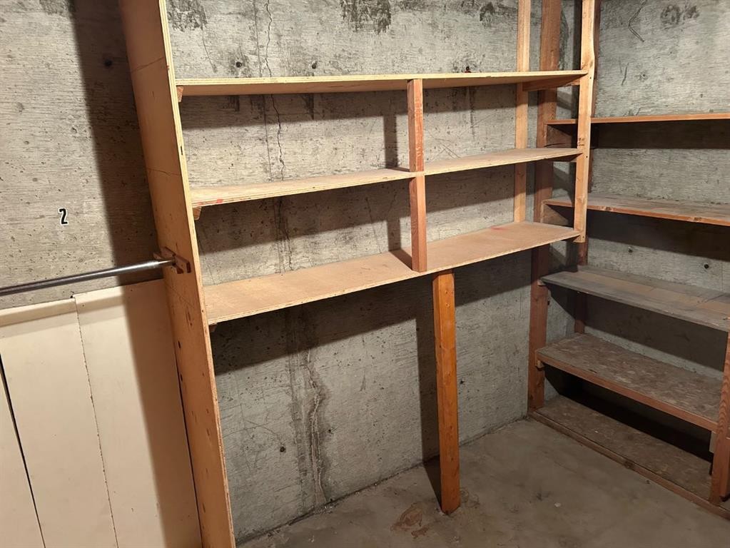 









208


23

Street South,
Lethbridge,




AB
T1J 3M6

