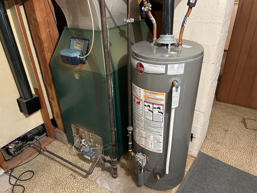 









208


23

Street South,
Lethbridge,




AB
T1J 3M6

