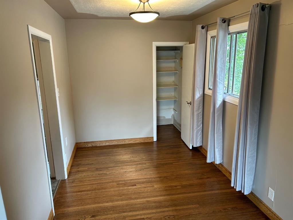 









208


23

Street South,
Lethbridge,




AB
T1J 3M6

