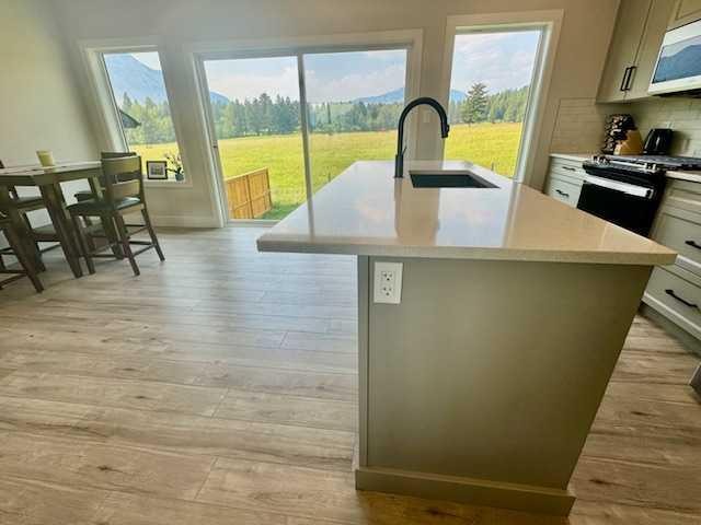 









21426


29

Avenue,
Bellevue,




AB
T0K 0C0

