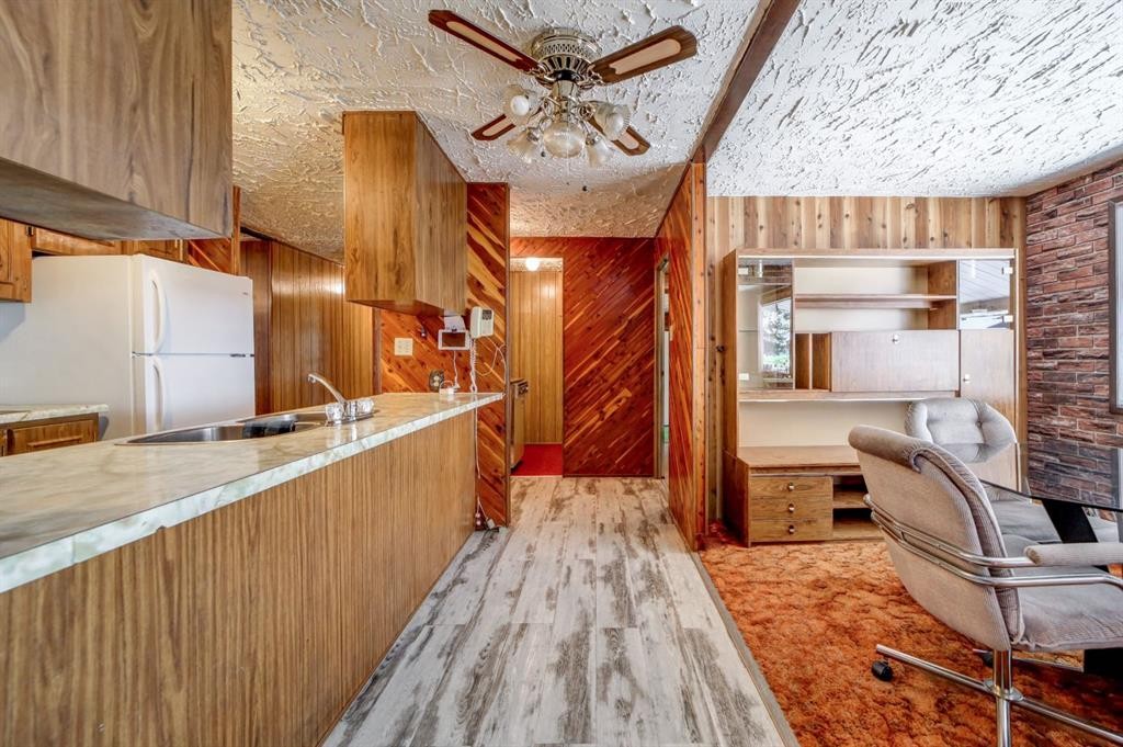 









901


230

Street,
Hillcrest,




AB
T0K1C0

