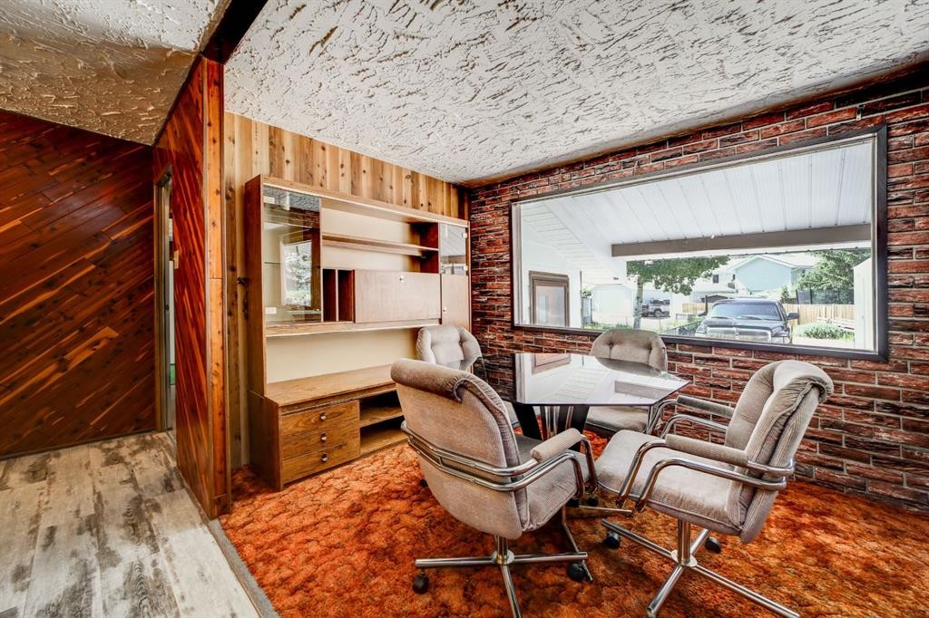 









901


230

Street,
Hillcrest,




AB
T0K1C0

