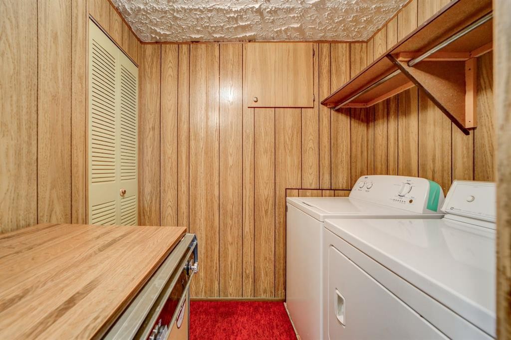 









901


230

Street,
Hillcrest,




AB
T0K1C0

