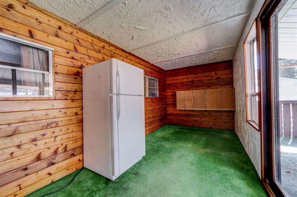 









901


230

Street,
Hillcrest,




AB
T0K1C0

