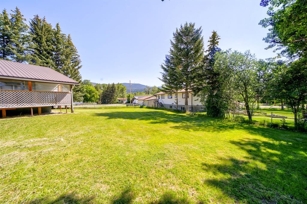 









901


230

Street,
Hillcrest,




AB
T0K1C0

