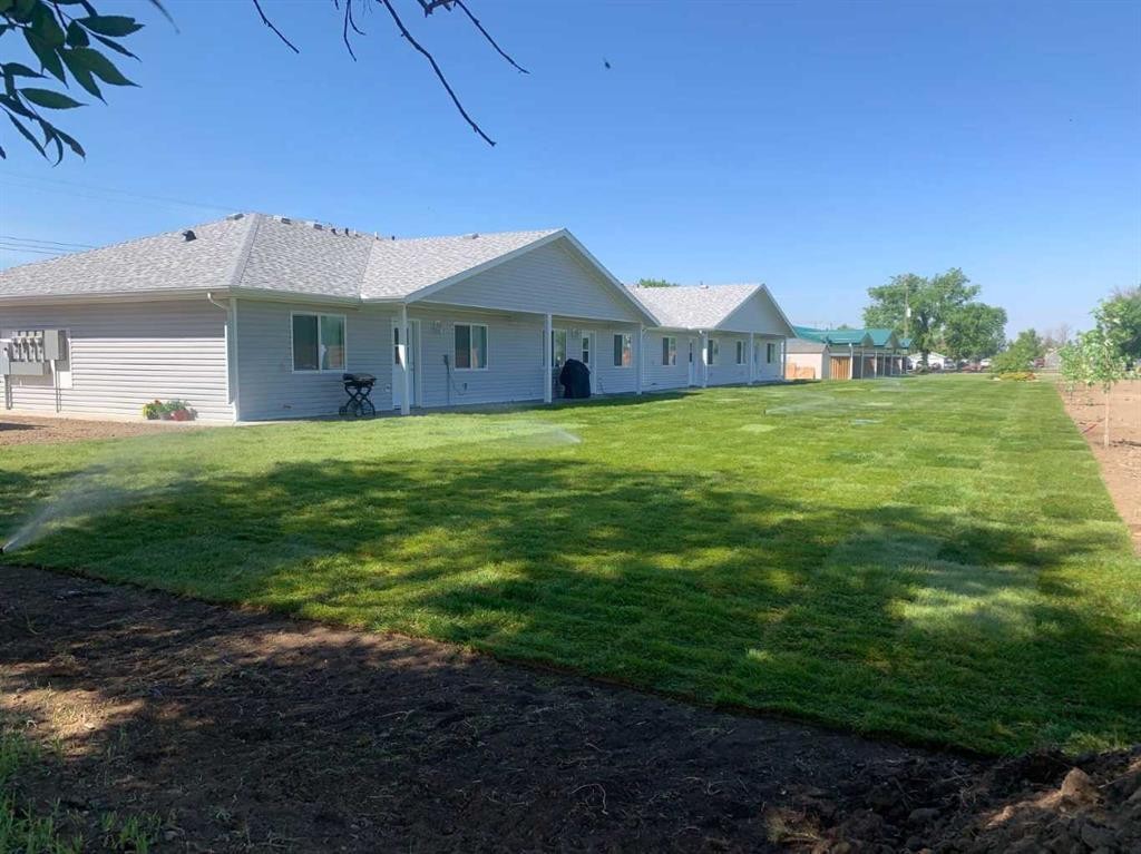 









325


5

Street,
Vauxhall,




AB
T0K2K0

