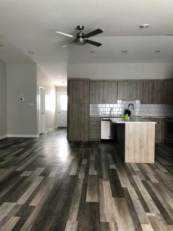 









325


5

Street,
Vauxhall,




AB
T0K2K0


