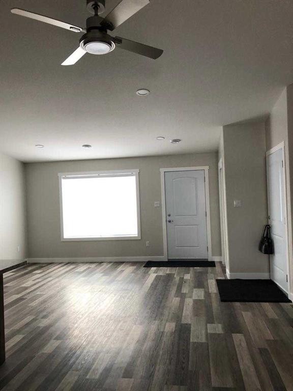 









325


5

Street,
Vauxhall,




AB
T0K2K0

