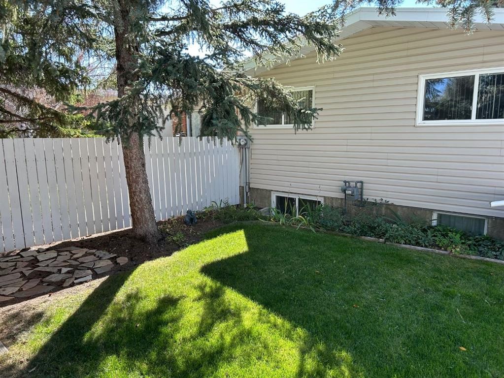 









343


Laval

Boulevard West,
Lethbridge,




AB
T1K 3W6

