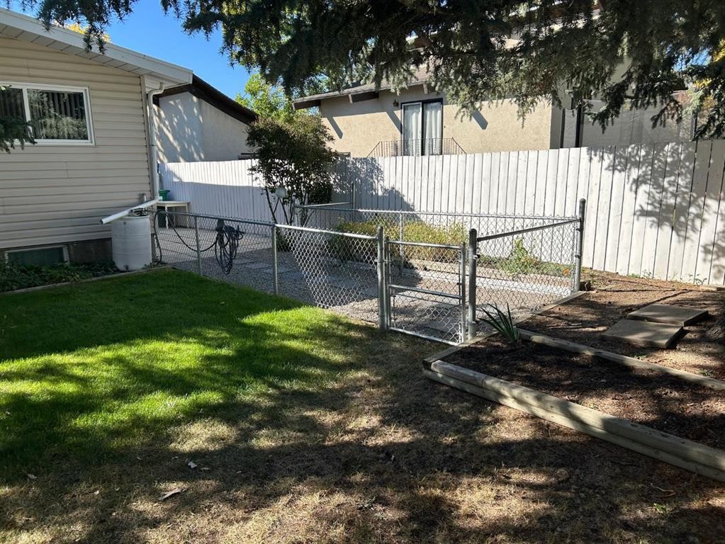 









343


Laval

Boulevard West,
Lethbridge,




AB
T1K 3W6

