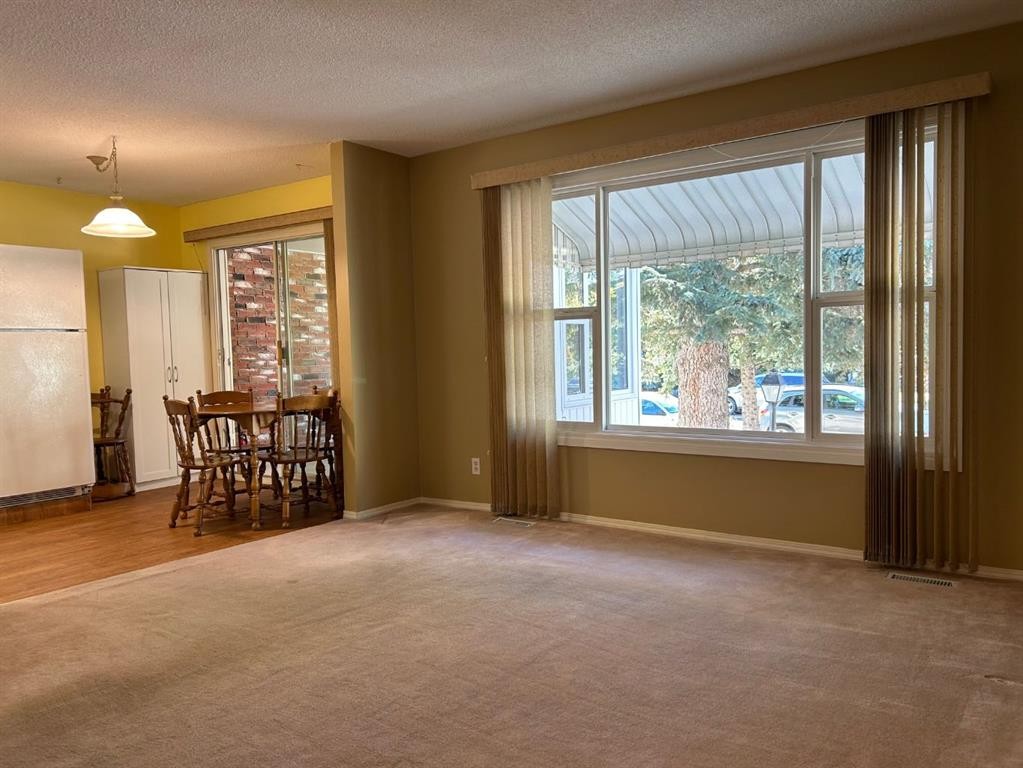 









343


Laval

Boulevard West,
Lethbridge,




AB
T1K 3W6

