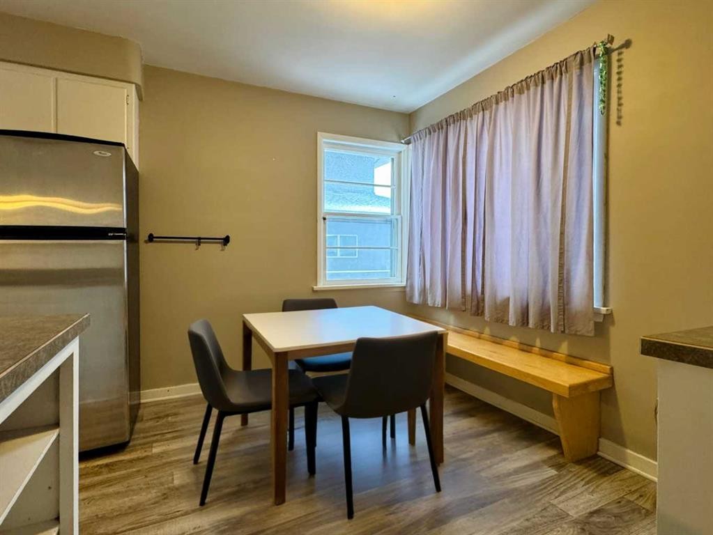 









537


23

Street South,
Lethbridge,




AB
T1J 3M9

