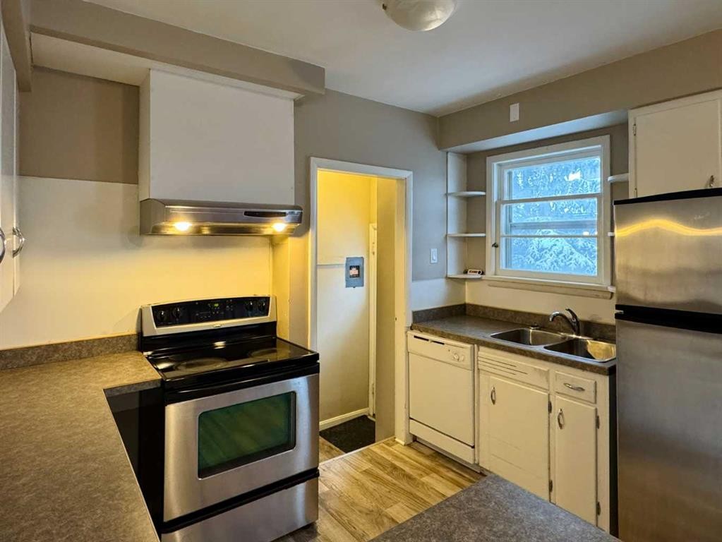 









537


23

Street South,
Lethbridge,




AB
T1J 3M9

