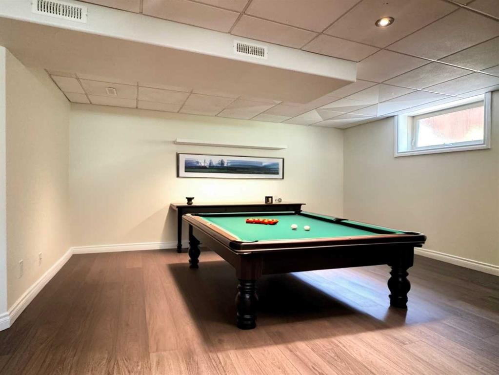 









2302


14

Avenue South,
Lethbridge,




AB
T1K 0V5

