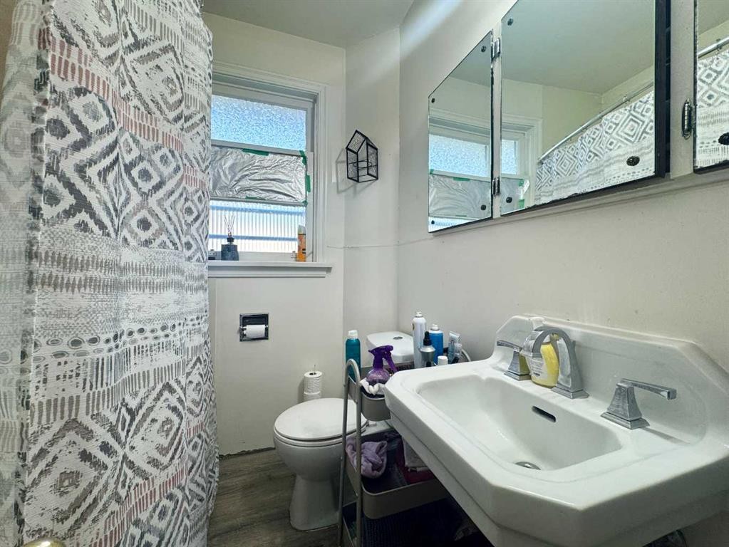 









533


23

Street South,
Lethbridge,




AB
T1J 3M9

