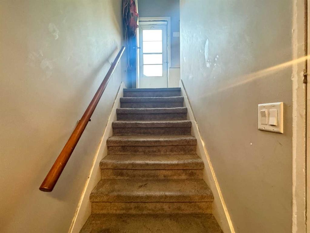 









533


23

Street South,
Lethbridge,




AB
T1J 3M9


