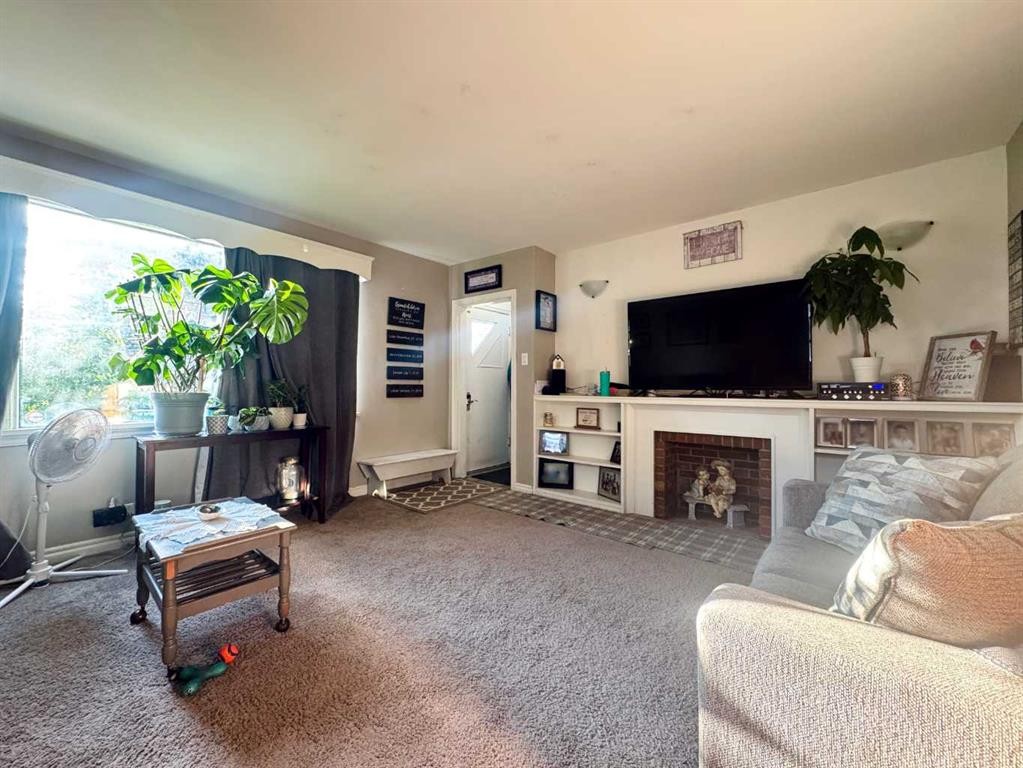 









533


23

Street South,
Lethbridge,




AB
T1J 3M9

