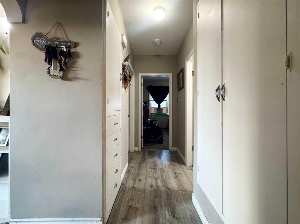 









533


23

Street South,
Lethbridge,




AB
T1J 3M9

