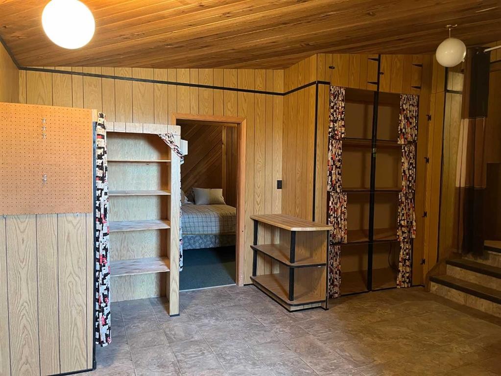 









75


Center

Street,
Glenwood,




AB
T0K 2R0

