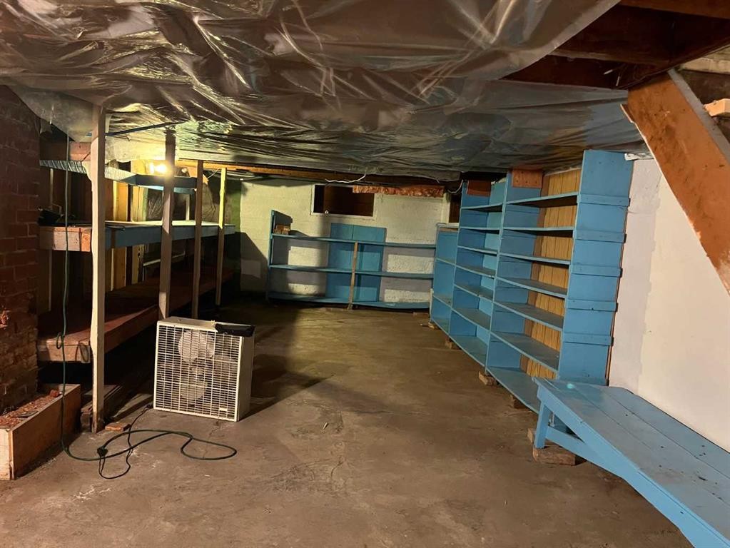 









75


Center

Street,
Glenwood,




AB
T0K 2R0

