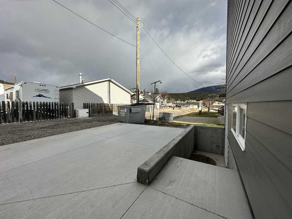 









8305


18

Avenue,
Coleman,




AB
T0K 0M0

