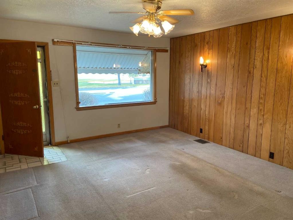 









629


Stafford

Drive North,
Lethbridge,




AB
T1H 2B3

