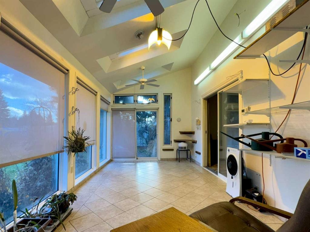 









2231


19

Street South,
Lethbridge,




AB
T1K 2C6

